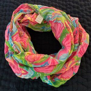 Lilly Pulitzer EUC infinity scarf